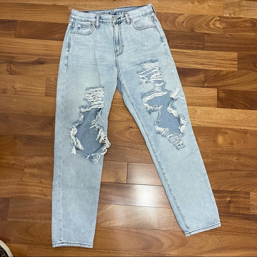 AMERICAN EAGLE OUTFITTERS Mom Jeans Distressed blue jeans 4 regular denim - Picture 1 of 9